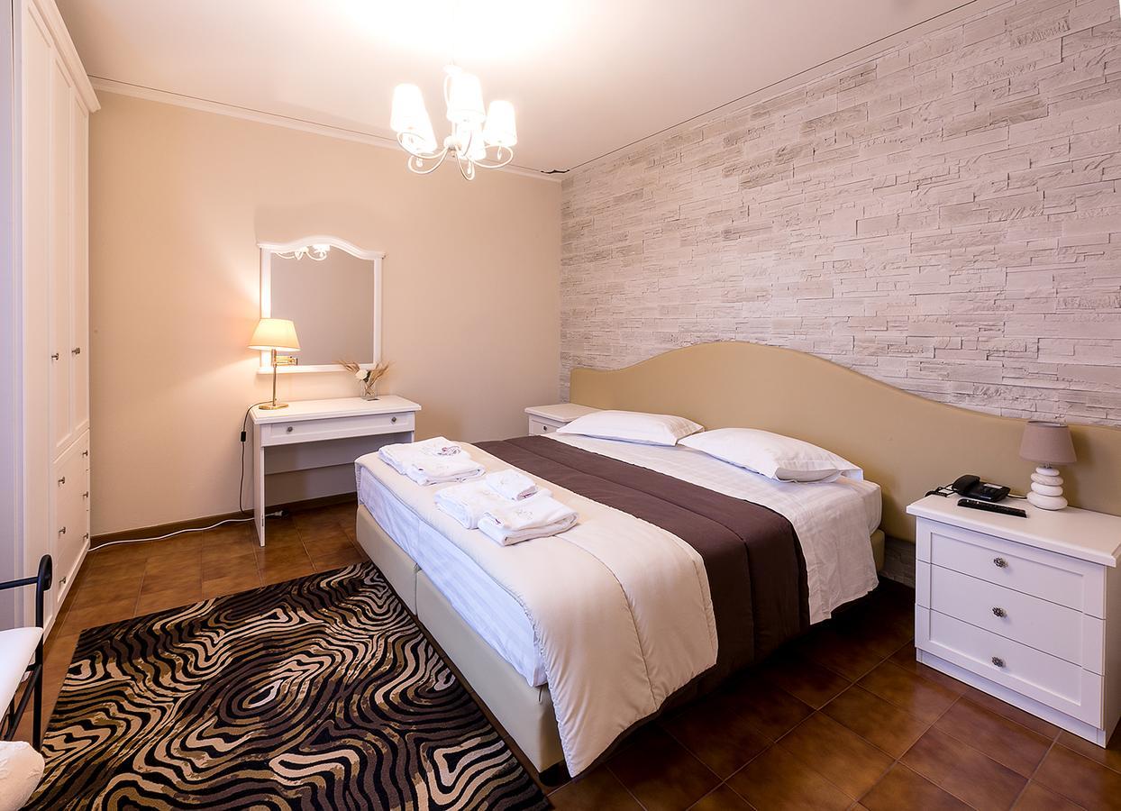 Hotel Il Novecento à Casarsa della Delizia Extérieur photo